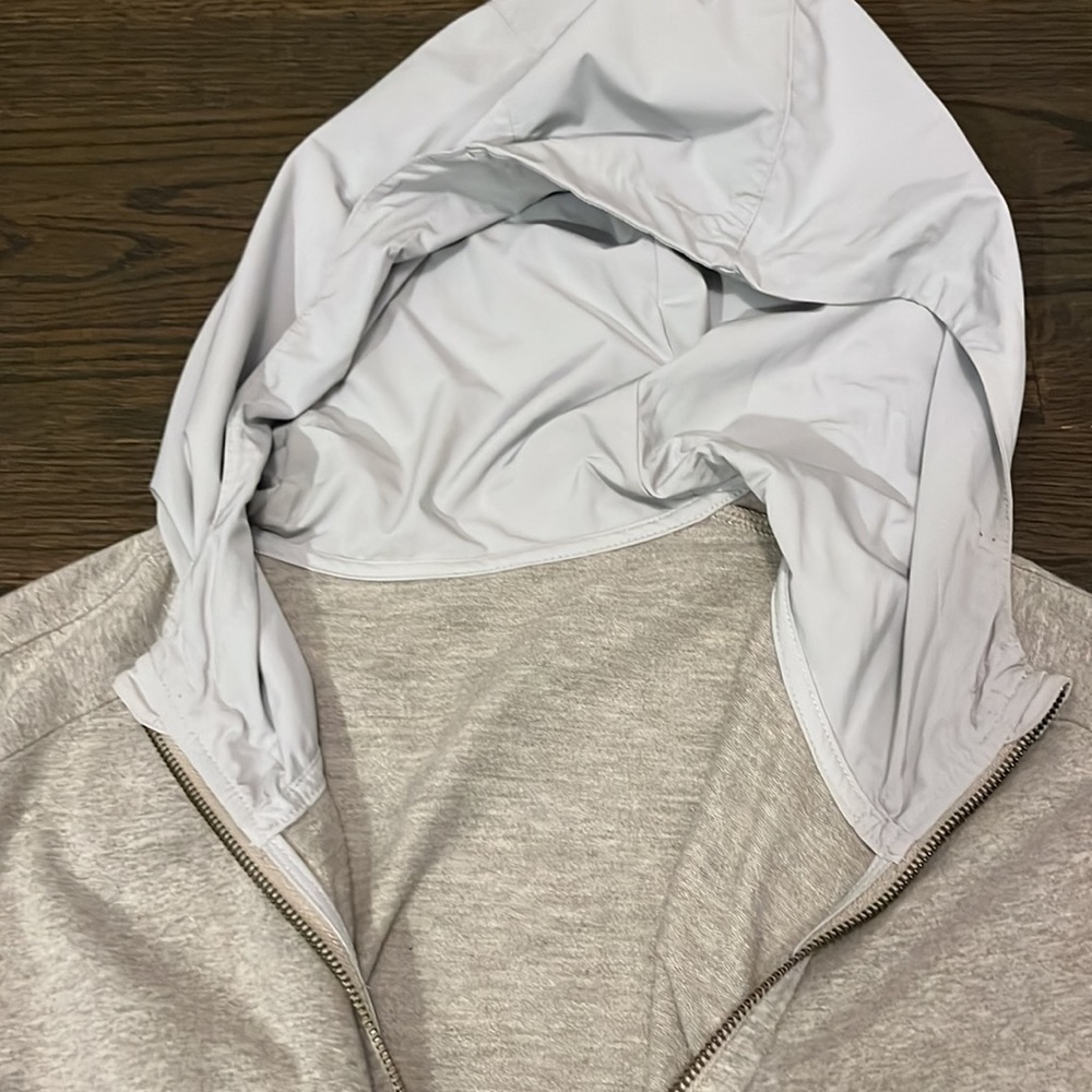 Lululemon Jacket - Picture 2 of 4